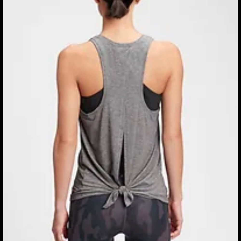 GapFit Breathe Tie Back Tank